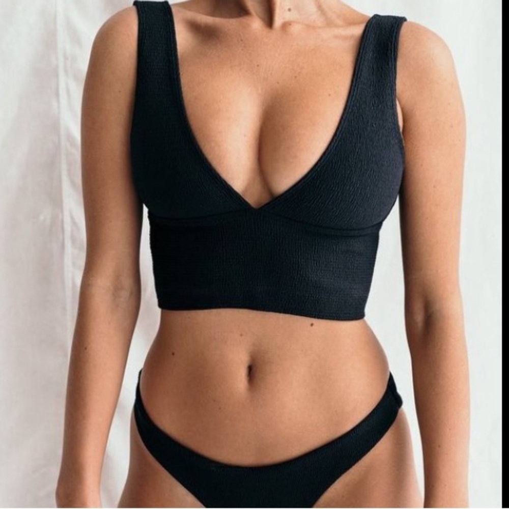 Wanderlust Swim (now Elce Swim) textured crop bikini top never worn!
